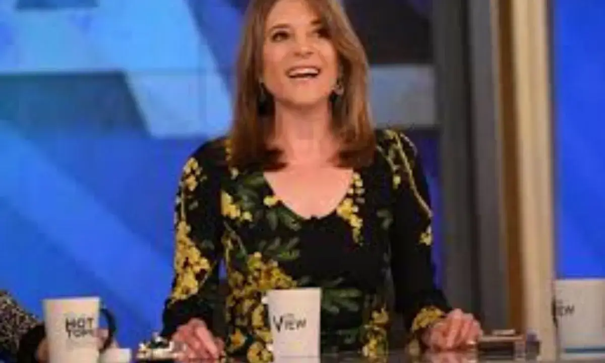 Who Is Marianne Williamson’s Husband? Her Marriage & Relationship History